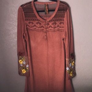 ARRATA stunning casual dress